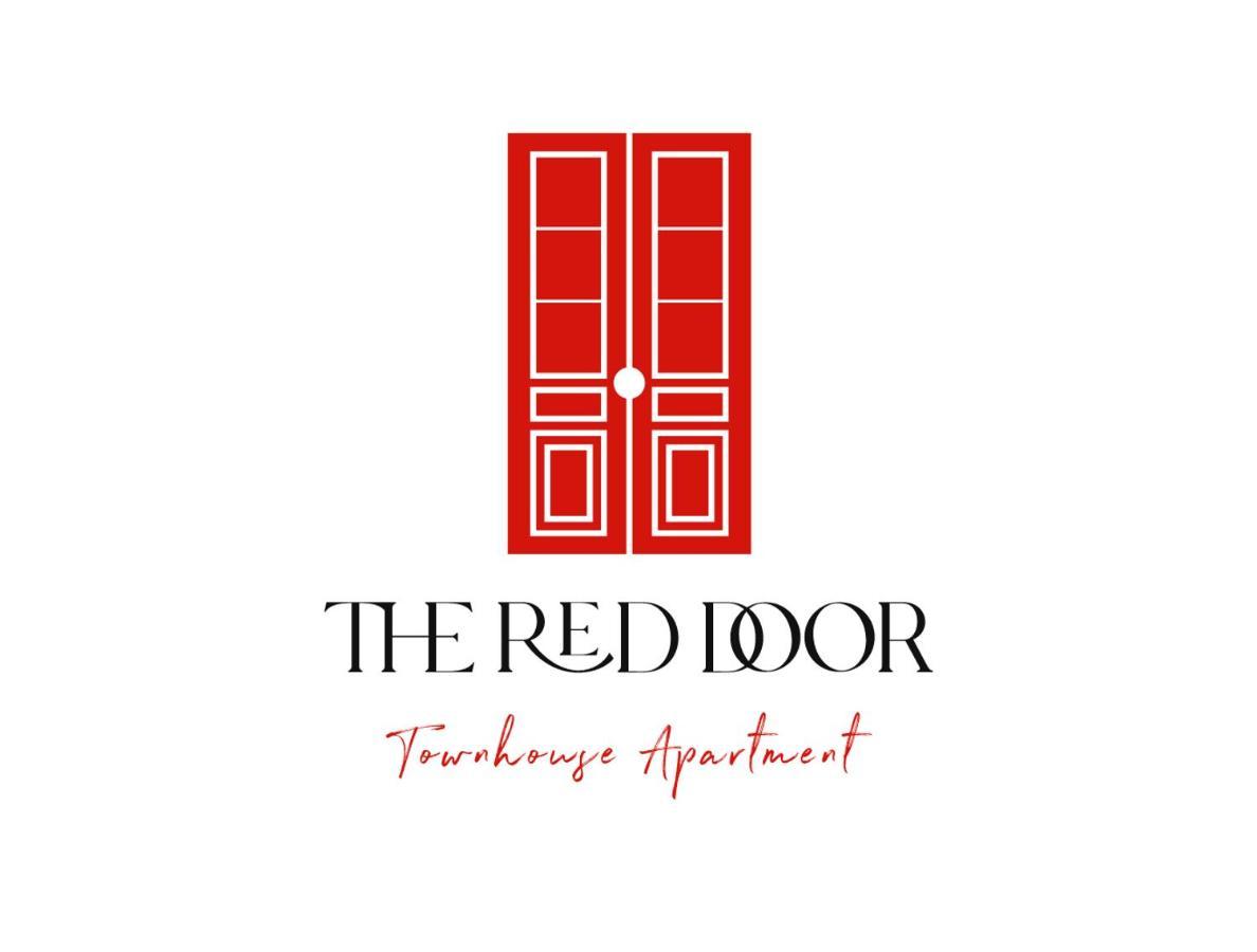 The Red Door Townhouse Apartment Ардара Экстерьер фото